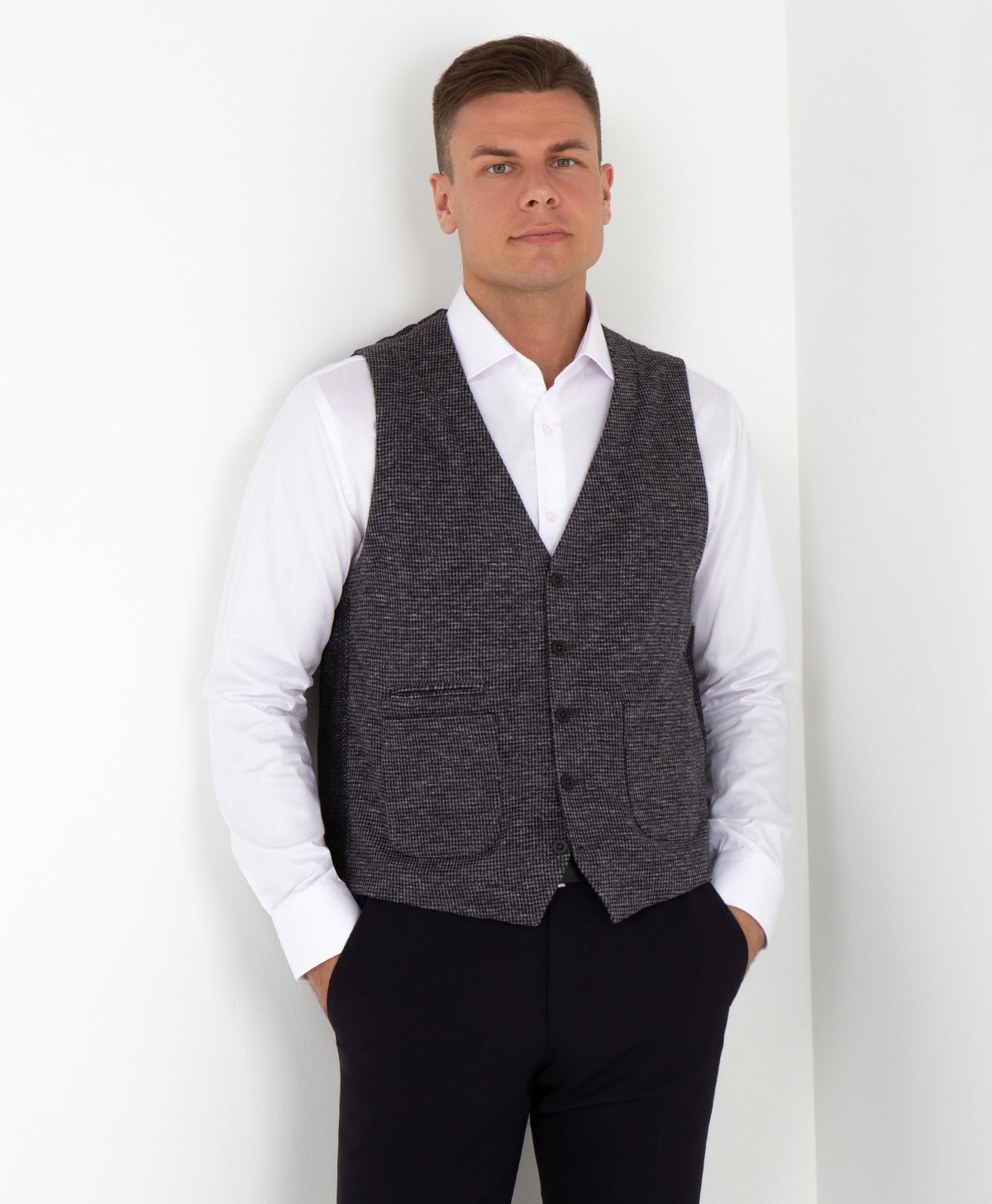 Жилет ROY ROBSON